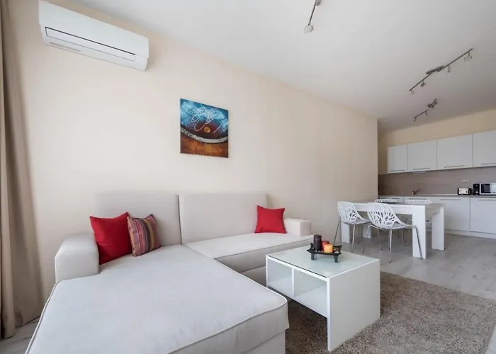 Apartment Stoyanov South Bay - *